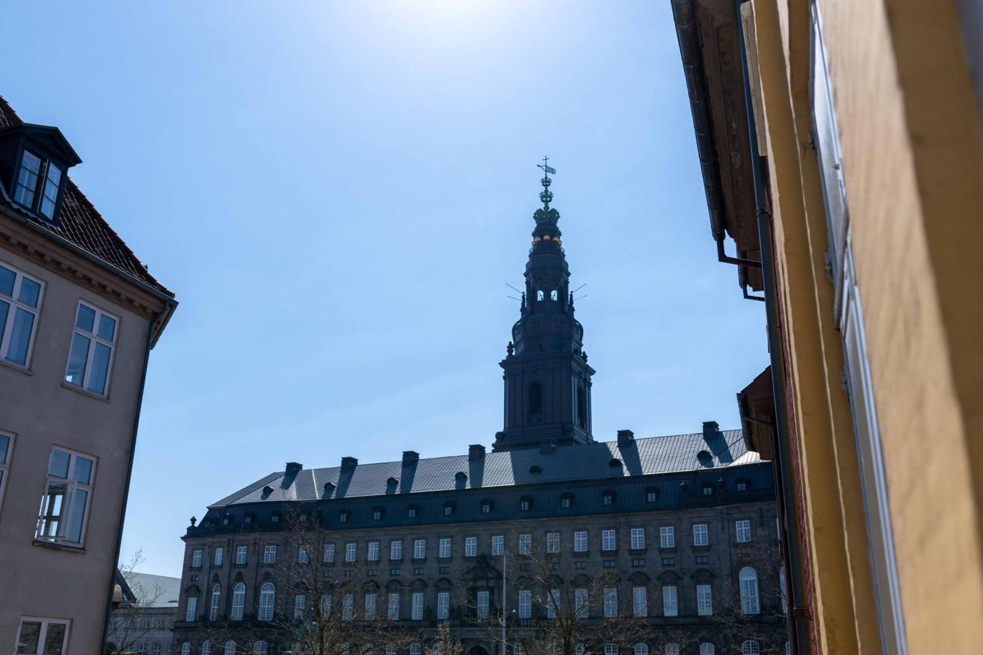 Lavish 4Br Apartment In The Heart Of Cph By The Canals Kopenhagen Bagian luar foto