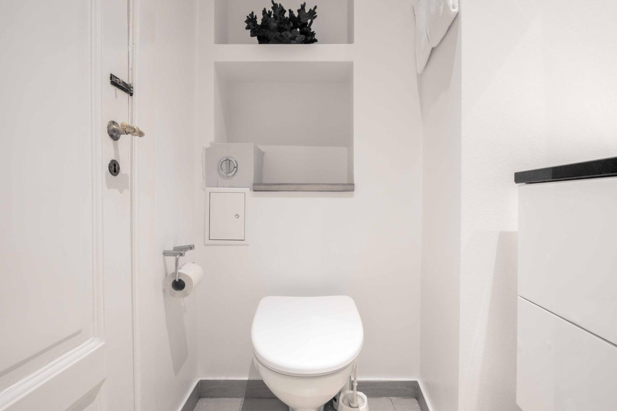 Lavish 4Br Apartment In The Heart Of Cph By The Canals Kopenhagen Bagian luar foto